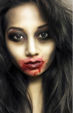 Easy Halloween Makeup Ideas - A Little Craft In Your Day Glam Zombie, Zombie Halloween Makeup, Halloween Makeup Sugar Skull, Mizuhara Kiko, Makeup Zombie, Zombie Prom, Horror Make-up, Zombie Walk, Sugar Skull Makeup