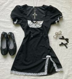 Edgy Coquette Outfits, Gothic Lolita, Aesthetic Outfits