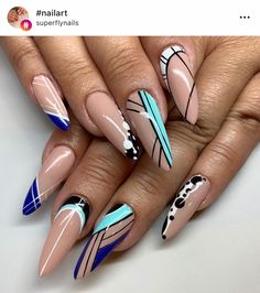 Simple Abstract Nails, Nail Designs Abstract, Nail Lines, Abstract Nail Art Designs, Art Negative Space, Nail Art Abstract, Nail Simple, Nails Abstract