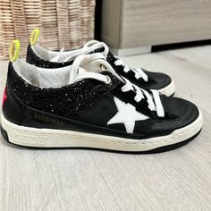 Authentic Golden Goose Sneakers. Upper: 41% Cowhide, 16% Polyester, 13% Polyethylene Terephthalate, 10% Nylon, 8% Goatskin, 6% Cotton, 3% Buffalo Leather Lining: 59% Cowhide, 41% Cotton Sole: 100% Rubber White Ggdb Star Fuchsia Logo On The Rear Mesh, Glitter And Suede Inserts Shoes Were Barely Used. Smoke Free Home. Inserts Shoes, Golden Goose Black, Goose Sneakers, Golden Goose Sneakers, Polyethylene Terephthalate, Golden Goose Shoes, White Star, Star Sneakers, Buffalo Leather