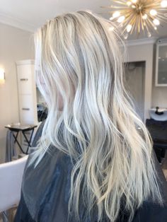 Cool Toned Blonde Highlights, Platinum Blonde With Lowlights, Dimensional Blonde With Lowlights, Blonde Refresh, Cool Toned Blonde Hair, Blonde With Lowlights, Cream Blonde Hair, Blonde Hair Goals