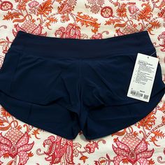 Never Worn New With Tags Forgot To Return Them Perfect Condition! Speed Up Shorts, Lulu Shorts, Clothes Wishlist, Dream Style, Lululemon Shorts, Sports Shorts, Shorts Athletic, Dream Clothes, Outfits Ideas