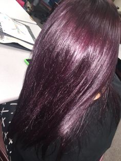 Dark Purple Hair Aesthetic, Hair Dye Ideas Purple, Wine Purple Hair, Dark Purple Red Hair, Dark Dyed Hair, Aesthetic Hair Dye, Purple Hair Dark, Dark Red Purple Hair, Ombre Purple Hair