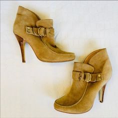 Tory Burch “Belen” Suede Ankle Boots In Royal Tan. Size 7. Wooden Heel, Golden Buckle, Slip On, In Good Condition And Gently Used. Perfect For Winter While Keeping Style Elegant Closed Toe Booties With Buckle Closure, Wooden Heel, Suede Ankle Boots, Tory Burch Shoes, Tan Color, Bootie Boots, Tory Burch, Ankle Boots, Slip On