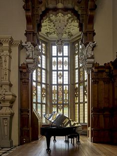 Harlaxton Manor Harlaxton Manor, Vintage Interiors, House Goals, Manor House, Picture Library, Beautiful Architecture, My New Room