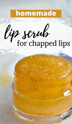 Lip Scrub Diy Recipes, Sugar Lip Scrub Diy, Homemade Lip Scrub, Chapped Lips Remedy, Honey Lip Scrub, Natural Lip Scrub, Diy Honey, Lip Scrub Recipe