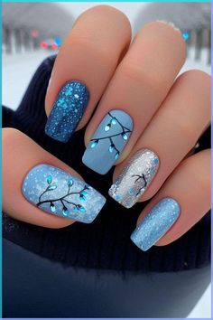 Sparkly Nail Designs, Penguin Nails, Blue Christmas Nails, Berry Nails, Christmas Nail Ideas, Baby Blue Nails, Tree Nails, Cute Christmas Nails, Christmas Gel Nails