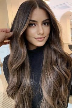 Cinnamon Hair, Dark Hair With Highlights, Brown Balayage, Brown Hair With Highlights, Long Wavy Hair, Hair Inspiration Color