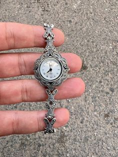 Silver Vintage Watch, Dope Jewelry Accessories, Katherine Mcnamara, Jewelry Accessories Ideas, Fancy Jewellery