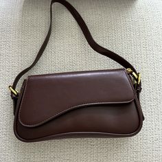 Brand New Never Worn Trendy Brown Baguette Bag For On-the-go, Brown Shoulder Bag With Detachable Strap For Day Out, Chic Brown Satchel For Day Out, Brown Bag, Brown Bags, Shoulder Bags, Bag Lady, Womens Sizes, Shoulder Bag