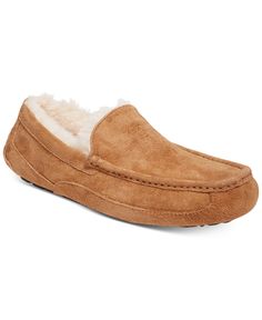 Perfect for keeping your feet warm this winter, these slippers from Ugg feature rubber soles, making them great for inside or out. Mens Ascot, Slippers Online, Moccasin Slippers, Ugg Slippers, Moccasins Slippers, Mens Uggs, Loafers Style, Slipper Shoes, Mens Slippers