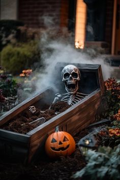 Skeleton In A Coffin, Simple Outdoor Halloween Decor, Scary Halloween Yard, Bonfire Ideas, Halloween Yard Decorations Diy, Haunted Garden, Spooky Outdoor Halloween Decor, Easy Outdoor Halloween Decorations, Decorating For Halloween