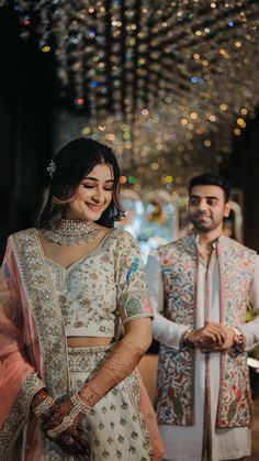 Sangeet Outfit For Groom And Bride, Couple Potrait Indian Wedding, Couple Engagement Pictures Indian, Sangeet Poses For Couple, Indian Wedding Reception Couple Poses, Engagement Groom Poses, Indian Wedding Poses Couple Photos, Sangeet Couple Poses, Engagement Photoshoot Ideas Indian