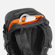 Travel Pack 3 X-Pac - Black — Aer | Modern gym bags, travel backpacks and laptop backpacks designed for city travel Modern Gym, Baggage Carousel, Smart Organization, Travel Backpacks, Orange Interior, Travel Pack, Easy Packing, Sailing Outfit, Gym Bags