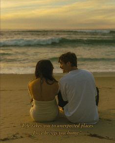 Love quote Vintage Couple Photography, Living Photography, Hawaii Pictures, Beach Sessions, Beach Engagement Photos