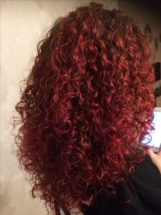 Dye Curly Hair, Diy Curly Hair, Dye Hairstyles, Curly Hair Color Ideas, Curly Hair Color, Red Dye