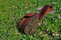 Leather pouch with belt attachment to hang easily, big size. We can make this or another design, ask for yours sending a private message, thank you! Medieval Leather Pouch For Larp, Handmade Medieval Pouch For Larp, Dragon Eggs Tutorial, Leather Pouch Pattern, Leather Pouch Bag, Viking Costume, Handmade Leather Belt, Steampunk Accessories, Pouch Pattern