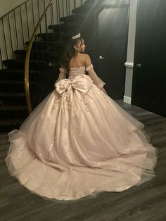 Quinceanera Dresses With A Bow, Blush Quince Dress, Quince Dresses Pink Princesses, Quinceañera Pink Dress, Pink Quince Dress With Sleeves, Quinceañera Dresses Pink