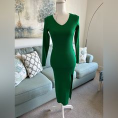 New With Tags Chic Green Knit Midi Dress, Elegant Green Knit Midi Dress, Green Knit Midi Dress For Spring, Green Knit Party Dress, Chic Green Knit Sweater Dress, Green Stretch Knit Sweater Dress, Green Sweater Dress For Fall Party, Stretch Knit Green Sweater Dress, Stretch Sweater Dress For Spring Day Out