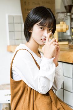 Short Hair Outfit, Haircuts For Girls, Shen Yue, Girl Haircuts