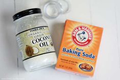 Baking Soda Coconut Oil, Homemade Face Wash, Baking With Coconut Oil, Teeth Whitening Homemade, Teeth Whitening Toothpaste, Diy Teething, Pasta Dental