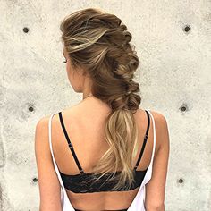 Mermaid topsy tail Topsy Turvy Hairstyles, Braid Medium Hair, Long Braided Hairstyles, Topsy Tail, Mermaid Beauty, Mermaid Braid, Pretty Braids, Topsy Turvy, Hair Guide