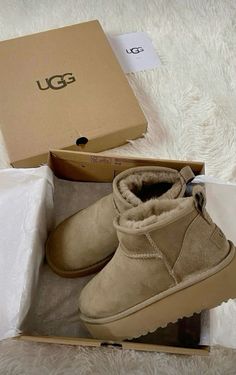 Fluffy Shoes, Trendy Shoes Sneakers, Ugg Classic Ultra Mini, Have A Lovely Weekend, Thank U So Much, Fresh Shoes, Timberlands