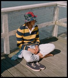 Tommy Aesthetic, Thesis Ideas, Preppy Boys, Men Streetstyle, Colorful Sweatshirt, Ivy Style, Polo Men, Polo Pony, Preppy Clothes