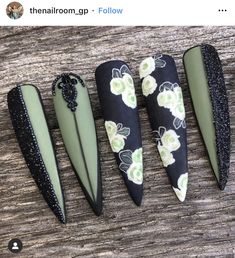 Army Green Nails, Nagellack Trends, Hard Nails, Nail Room, Nail Candy, Pretty Nail Art Designs, Green Nail, Bling Acrylic Nails, Dark Nails