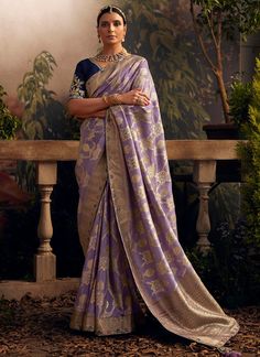 Lavender Multi Embroidered Traditional Silk Saree Onion Color Saree, Onion Pink Saree Contrast Blouse, Saree With Lace Border, Wedding Sarees Online, Traditional Silk Saree, Designer Silk Sarees, Art Silk Sarees, Contrast Blouse, Embroidered Wedding