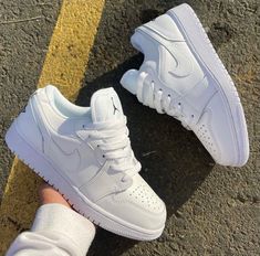 Nike Fashion Shoes, All Nike Shoes, Nike Air Shoes, Fresh Shoes