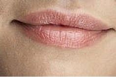 Soft and smooth are the ideal texture most people want for their lips. Chapped and peeling lips can be painful and aren Cream Nail Art, Tips For Makeup, Coconut Oil Beauty, Cold Sore Remedies, How To Kiss, Apply Lipstick, Hair Without Heat, How To Apply Lipstick, Cold Sore