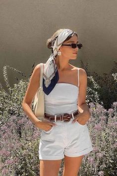 this post contains an affiliate link | white sundress | picnic wear | brunch outfit ideas | brunch outfit inspo | summer OOTD | summer outfit | vacation outfit | sunny vacation outfit | picnic outfit inspo | beach picnic wear | easy outfit | minimalistic outfit | lazy outfit Old Money Aesthetic Girls Summer, Italian Girl Summer Outfits, Rich Girl Summer Aesthetic, Rich Girl Outfits Summer, Rich Girl Summer Outfits, Classy Summer Outfits Aesthetic, Italian Girl Outfit, Old Money Aesthetic Summer, British Preppy