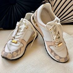 Louis Vuitton Sneakers, White And Light Pink With Gold In Very Good Condition Almost New Size 38 Women Damier Pint As Well As The Monogram On Back Comes From A Smoke-Free Home Box Included #Louisvuittonsneakers #Louisvuittonmonogramsneakers #Louisvuittondamier #Whiteandpinklvsneakers Shoes Louis Vuitton, Louis Vuitton Sneakers, Print Sneakers, Louis Vuitton Shoes, Sneakers White, Louis Vuitton Damier, Womens Shoes Sneakers, Louis Vuitton Monogram, Light Pink