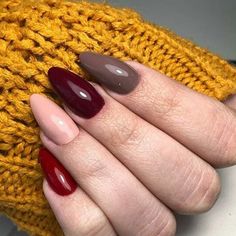 @inspirational_nail_designs  #fallnails #autumnnails #nailsaddict #manikir #manicures #hotnails #nokti #ногти #nails #cuie #钉子 #ongles #nagels #Nägel #νύχια #unghie #nechty #Tırnakların #körmök #손톱 #negler #paznokcie #nohti #naglar #kynnet #釘子 #Dīngzi #negle #ფრჩხილების Autumn Nail Art, Autumn Nail, Autumn Nails