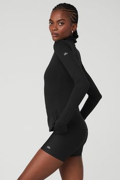 The epic, ultra-versatile Alosoft Refine Turtleneck is a year-round fave, thanks to velvety, warming-yet-breathable Alosoft. Turn up the heat in hot yoga or layer up on a cold day with a handy, fitted turtleneck for extra warmth. Pair this full-length top with matching Alosoft leggings for a perf studio-to-street look. Velvety, breathable Alosoft Fitted, full-length top Turtleneck adds warmth Designed & uniquely fit to flatter every size Wear-tested by our in-house team for the perfect fit