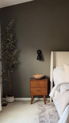 Interiors Colors Ideas, Bed Colours Color Schemes, Two Wall Colors Bedroom, Small Bedroom Gray Walls, Dark Spare Bedroom Ideas, Dark Grey Small Bedroom, Dark Neutral Accent Wall, Moody Small Master Bed, Accent Wall Dark Gray