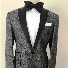 Grey And Black Silk Paisley Ariston Tuxedo Suit With Ticket Picket. Double Vent. Luxury Fitted Gray Blazer, Elegant Gray Long Sleeve Suits, Black Tuxedo Suit, Tux Shirt, Black Tuxedo Jacket, White Tux, Vintage Tuxedo, Double Breasted Tuxedo, Classic Tuxedo