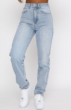 Who's That Girl Straight Leg Denim Jeans Washed Blue | White Fox Boutique USA Straight Leg Jeans Outfits, Light Blue Jeans, Cute Jeans, White Fox, Mein Style, Straight Leg Denim, Relaxed Fit Jeans, Light Wash Jeans, Girls Jeans