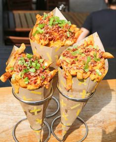 Foodie, fries, toppings, bacon, cheese, cheese Aesthetic Food Recipes, Tattoo Food, Food Recipes For Dinner, Quotes Food, Wallpaper Food, Drawing Food, Pub Food, Food Therapy