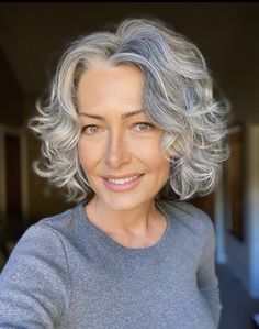 Short Permed Hair, Grey Curly Hair, Beautiful Gray Hair, Short Hairdos, Frizz Free Hair, Permed Hairstyles, Frizz Free, Curly Hair Cuts