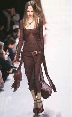 Betsy Johnson 1995 Girly Black Clothes, Betsey Johnson 1997, 90s Boho Fashion, 1997 Fashion, Harry Clarke, Donatella Versace