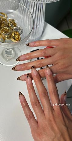 Nail Inspiration Aesthetic, Leopard Print French Tips, Almond Nail Inspiration, It Girl Nails, Nails Cheetah Print, Nail Inspo Aesthetic, Nails Cheetah, Nails French Tips, Hottest Nail Trends