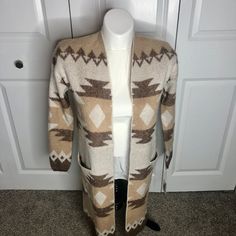 New Jessica Simpson Western Print Cardigan Sweater Open Front Two Front Pockets Western Print Long Sleeve Neutral Colors New With Tags Retails For: $89.50 Colors: Neutral Multicolored Cream, Tan, Brown Approx. Flat Lay Measure Shown In Pictures See Pictures For Additional Details. If You Like Any Of My Other Items Please Like And Bundle Them Together For An Even Better Deal! Cl31 Brown Open Front Sweater With Pockets, Cozy Fitted Brown Sweater Coat, Fitted Neutral Cardigan For Fall, Fitted Brown Cozy Cardigan, Cozy Fitted Brown Cardigan, Fitted Open Front Brown Sweater, Cheetah Cardigan, White Knit Cardigan, Ivory Cardigan