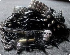 Metalhead Belt, Mall Goth Aesthetic Wallpaper, Y2k Goth Aesthetic, Estilo Grunge, Scene Emo, Estilo Punk, Studded Belt, Emo Goth, Emo Scene