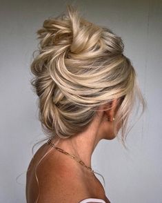 Bridesmaid Top Knot, Updos For Medium Length Hair Wedding Mothers Mom, Sleek Prom Hair Updo, Glamorous Updo Hairstyles, 90s Inspired Updo, High Up Do, Pam Anderson Hair Updo, Mid Length Hairstyles Updo, Pamela Anderson Updo