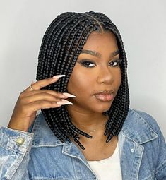 Shoulder Length Box Braids With Color, Box Braid Bob Shoulder Length, Bob Box Braids Styles Shoulder Length, Box Braids Bob Shoulder Length, Shoulder Length Box Braids Curly Ends, Medium Knotless Box Braids Medium Length, Box Braids Bob Hairstyles, Shoulder Length Knotless Box Braids, Medium Box Braids Hairstyles For Black Women