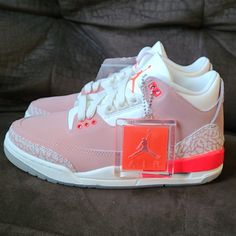 Womens Nike Air Jordan 3 Rust Pink Size: 6 Original Packaging: Yes, Comes With Extra Laces(Pink) Condition: Brand New, Deadstock. Jordan 3s Pink, Cute Jordans 4s, Rust Pink Jordan 3 Outfit, Light Pink Jordans, Womens Jordans Sneakers, Cute Jordans For Women, Pink Jordan 3, Pink Jordan 4, Hot Pink Jordans