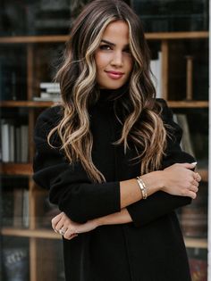 Hair Contouring, Haircuts For Long Hair With Layers, Hair Color Underneath, Human Hair Wigs Blonde, Brunette Hair With Highlights, Dark Hair With Highlights, Brunette Balayage Hair, Gray Hair Highlights, Dark Brown Hair Color