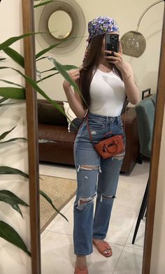 All White Girly Outfit, School Everyday Outfits, Culiacan Sinaloa Outfits, Summer Buchifresa Outfits, Cute Buchi Fresa Outfits, Prima J Outfits, Shein Feminine Outfits, Summer Party Dress Casual, Outfits With Mom Jeans Summer